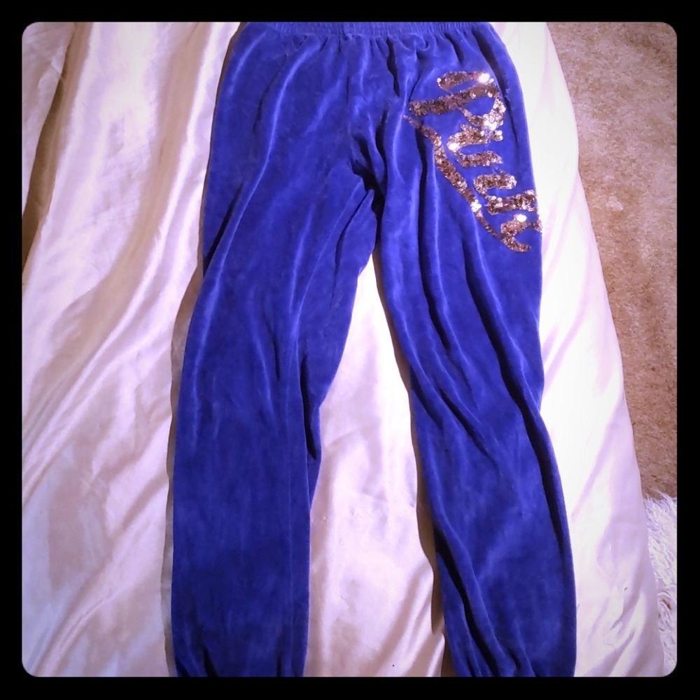 Victoria's  joggers  bling  pink velvet  Pants🤩